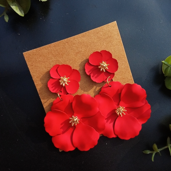Matte Red Floral Earrings - Picture 6 of 9